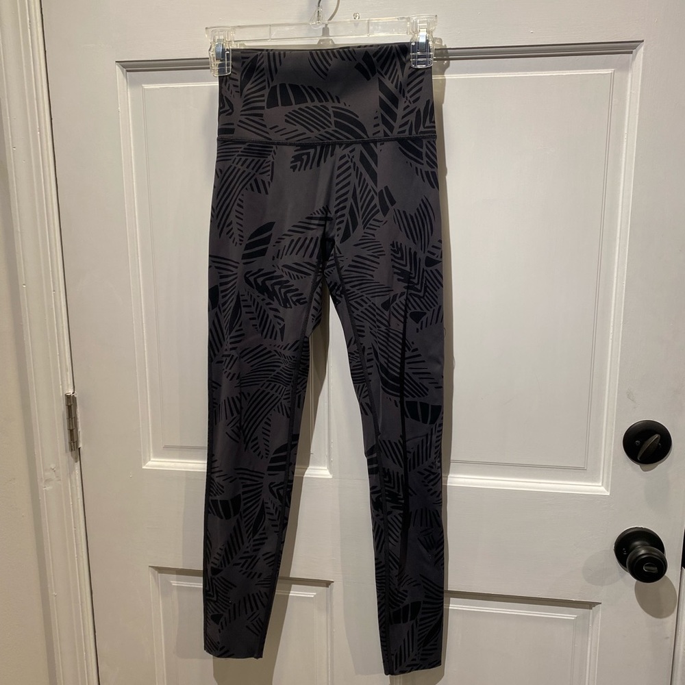 Aerie Chill Play Move floral leggings